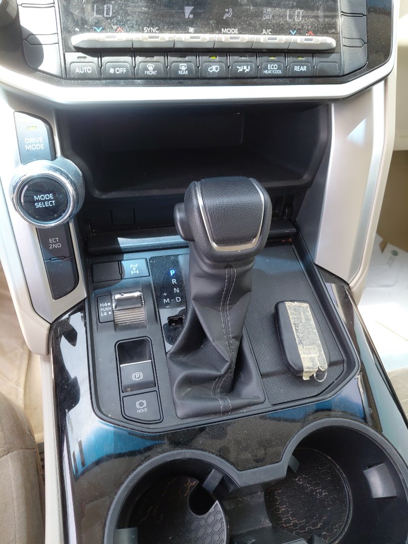 Toyota Land Cruiser GXR 2 2023 image