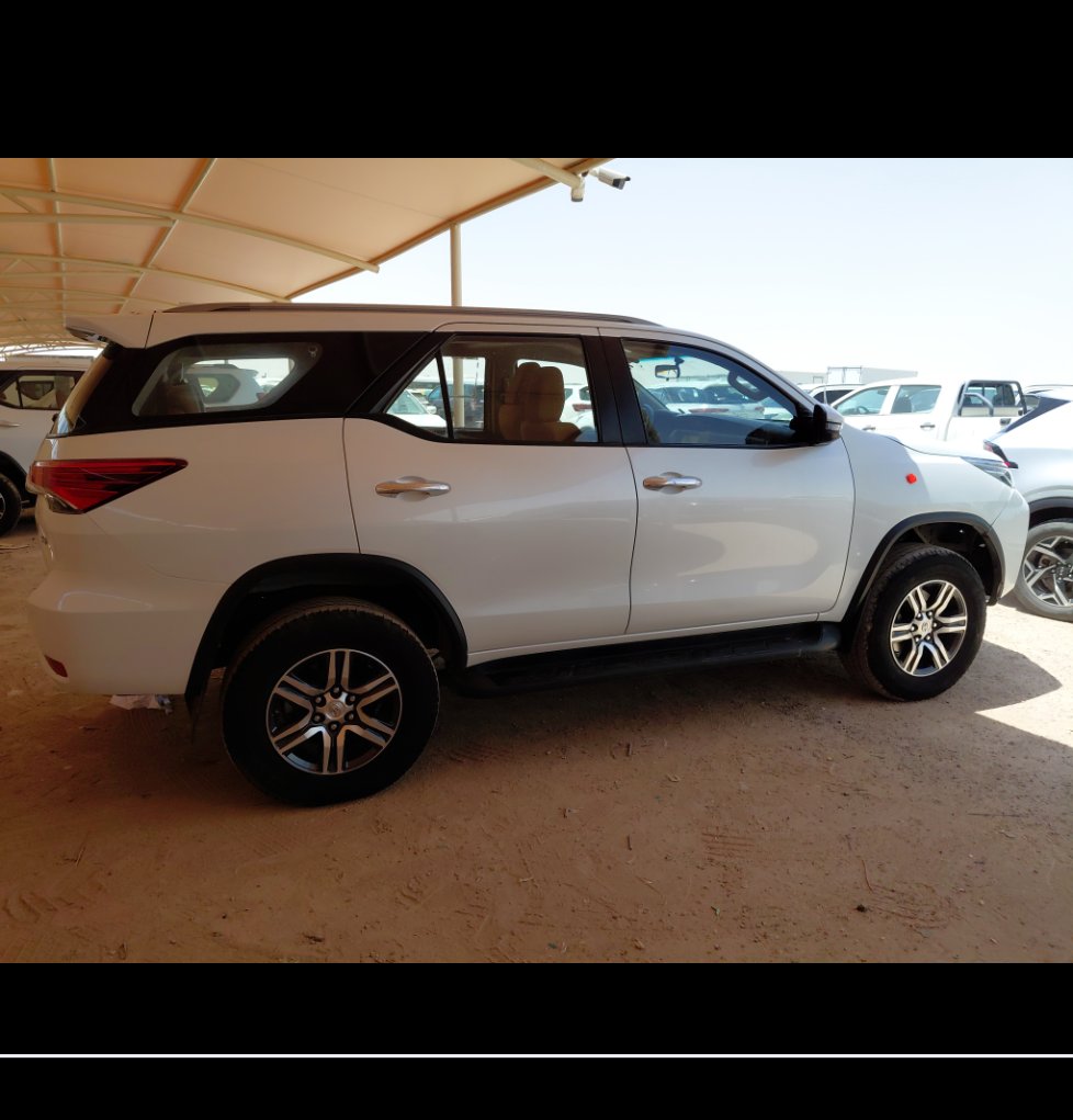 Toyota Fortuner VX1 2023 image