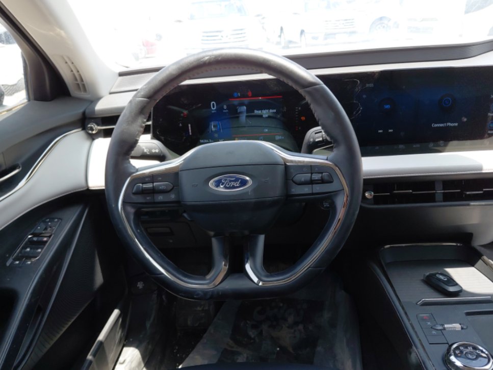 Ford Taurus  2023 image