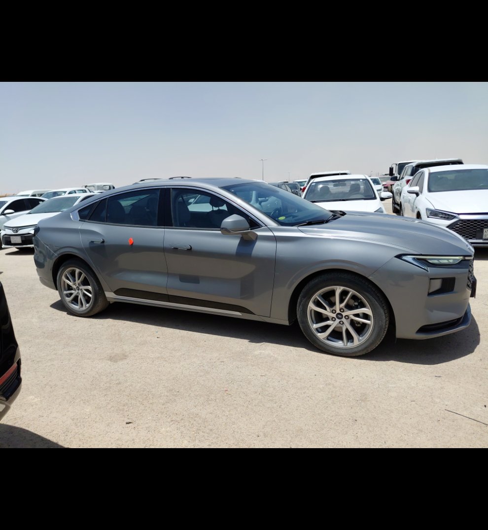 Ford Taurus  2023 image