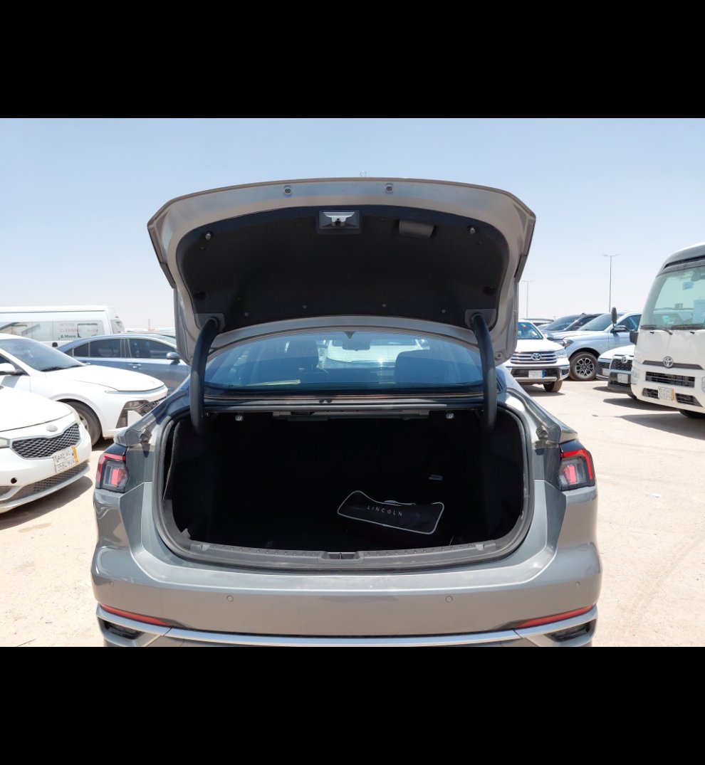 Ford Taurus  2023 image