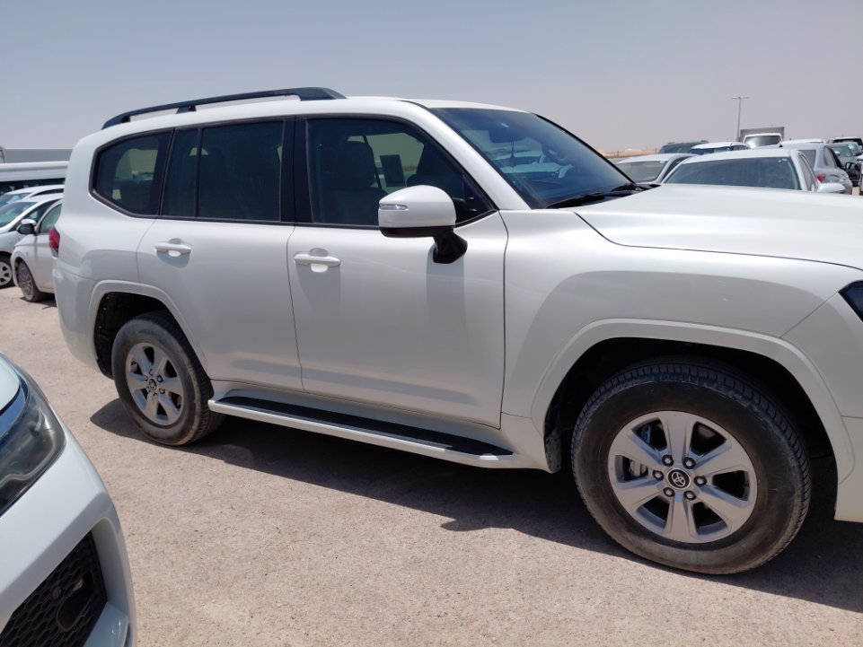 Toyota Land Cruiser GXR 2 2023 image