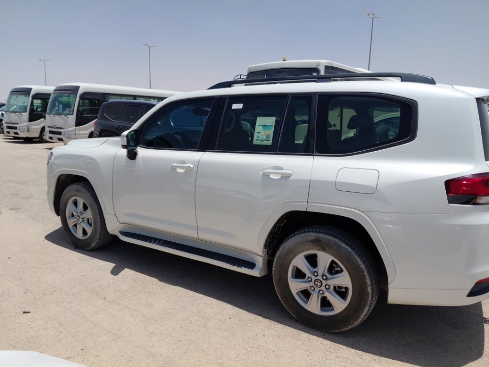 Toyota Land Cruiser GXR 2 2023 image
