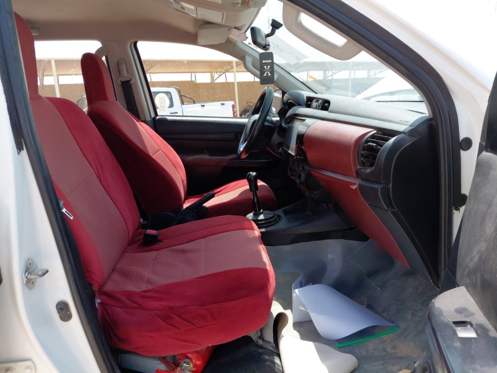 Toyota Hilux 4X4 - 2024 image