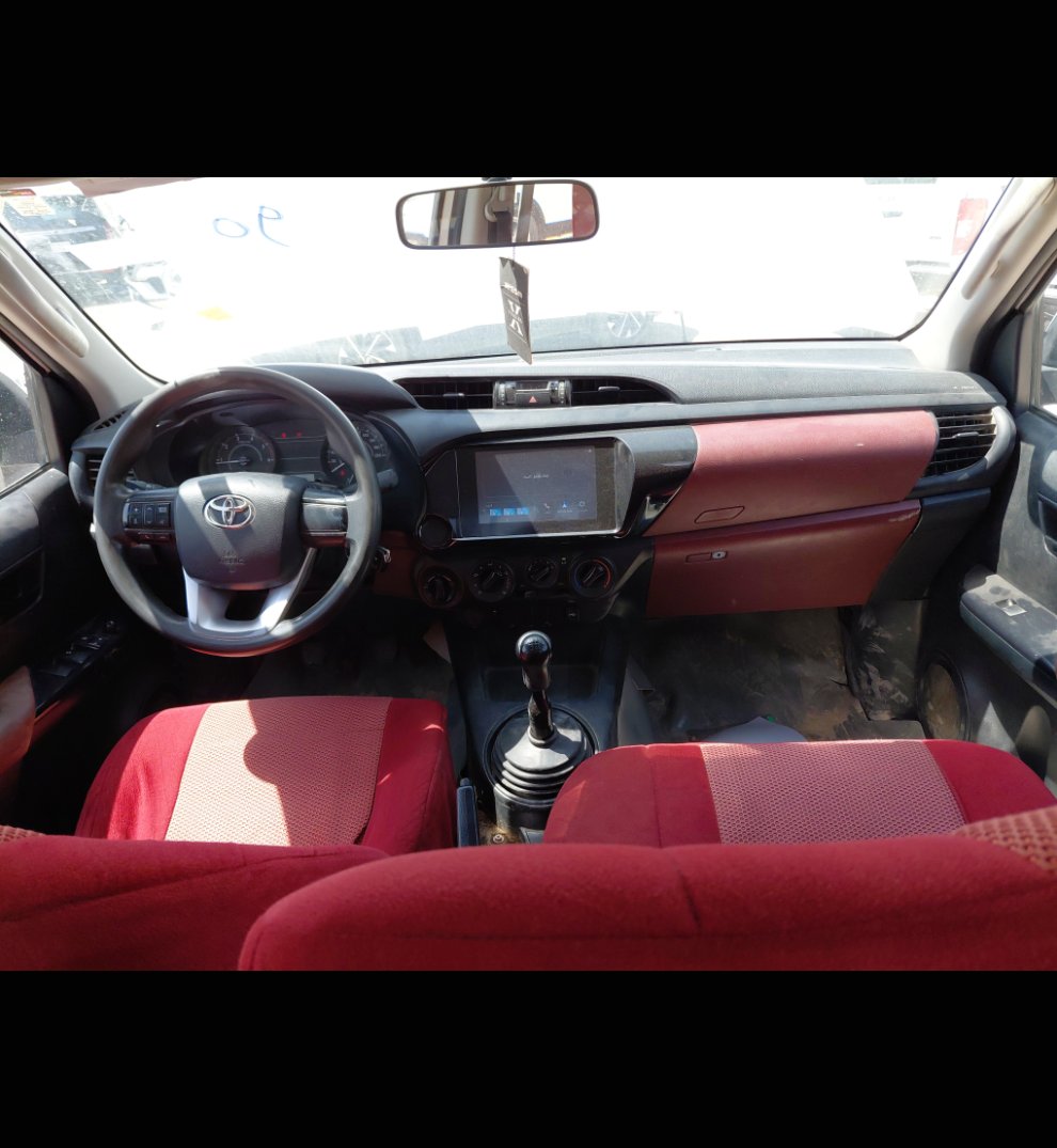 Toyota Hilux 4X4 - 2024 image