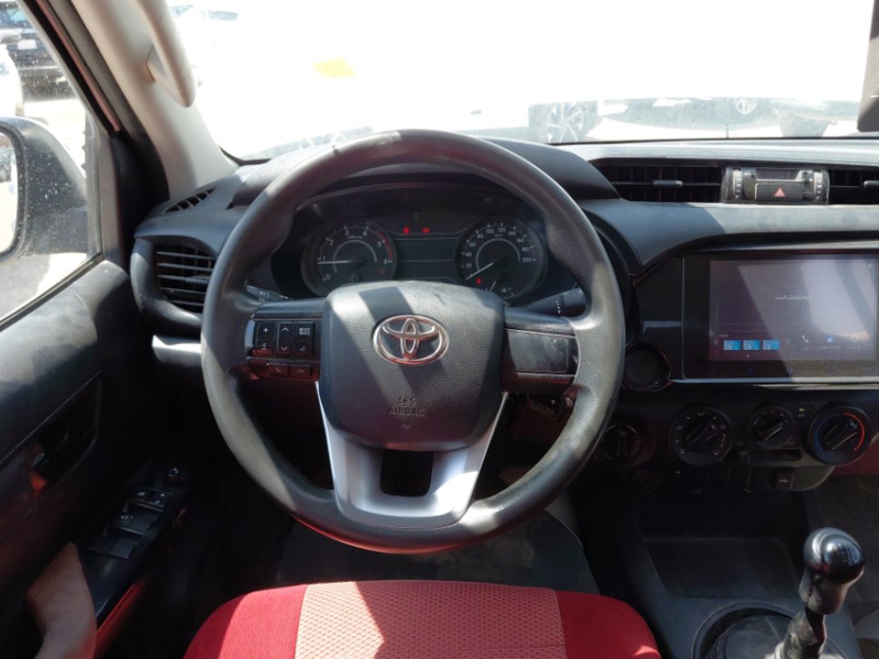 Toyota Hilux 4X4 - 2024 image