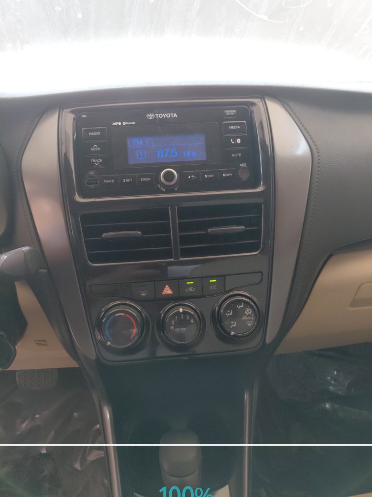 Toyota Yaris Y FLT 2021 image
