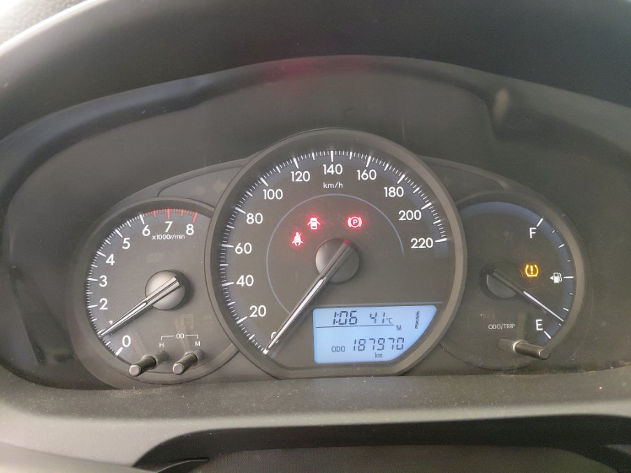Toyota Yaris Y FLT 2021 image
