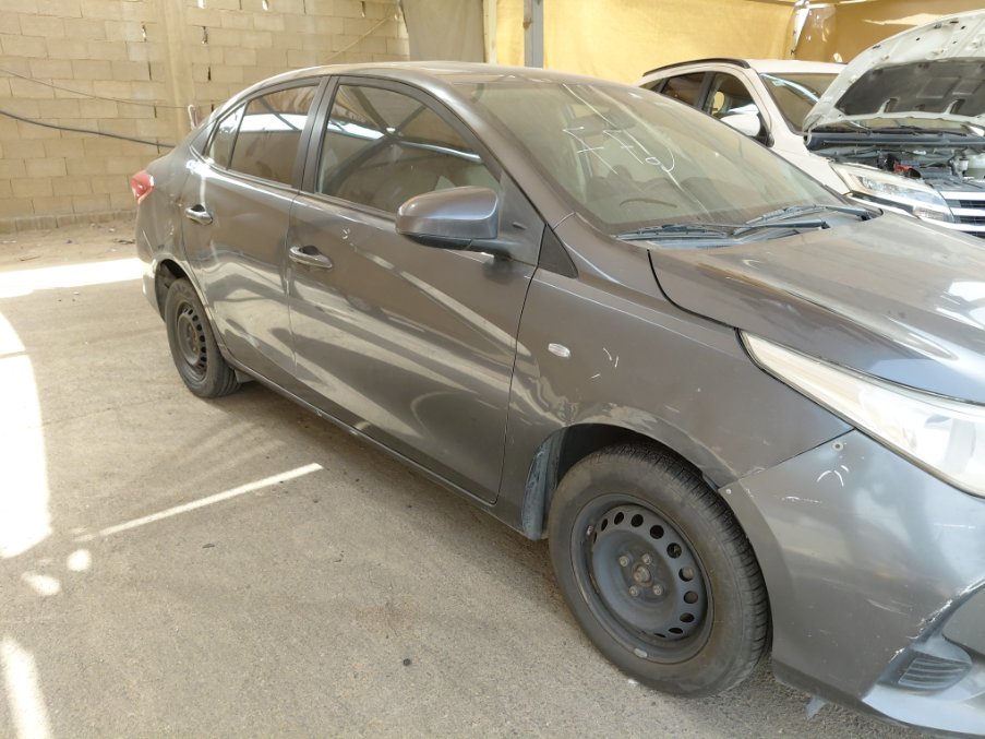 Toyota Yaris Y FLT 2021 image