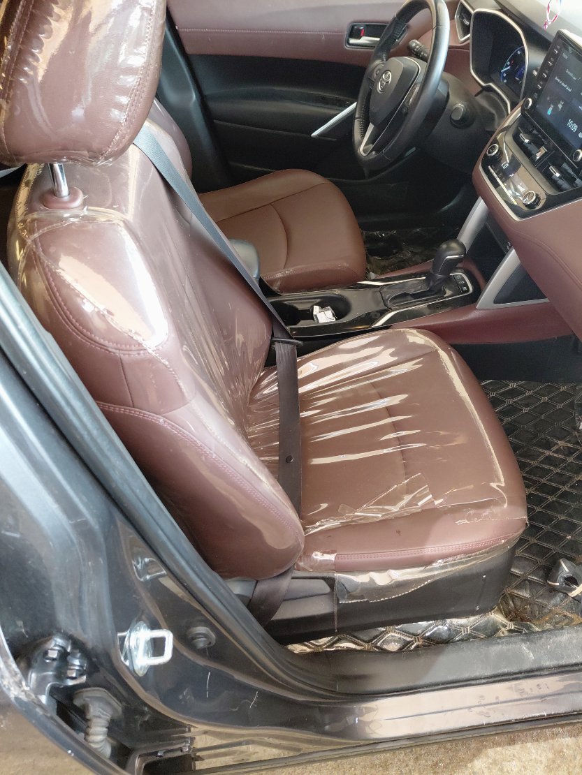 Toyota Corolla Cross LIMITED HEV 2023 image