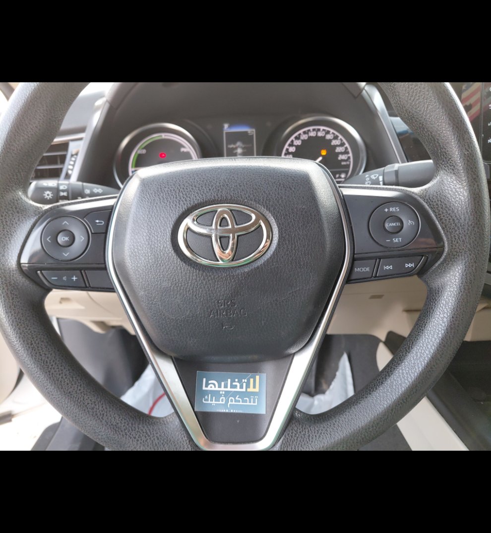 Toyota Camry LE HEV 2024 image