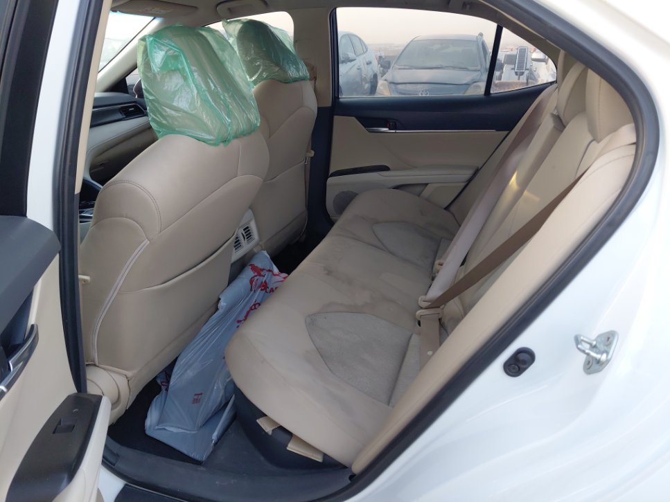 Toyota Camry LE HEV 2024 image