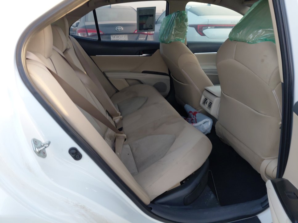 Toyota Camry LE HEV 2024 image