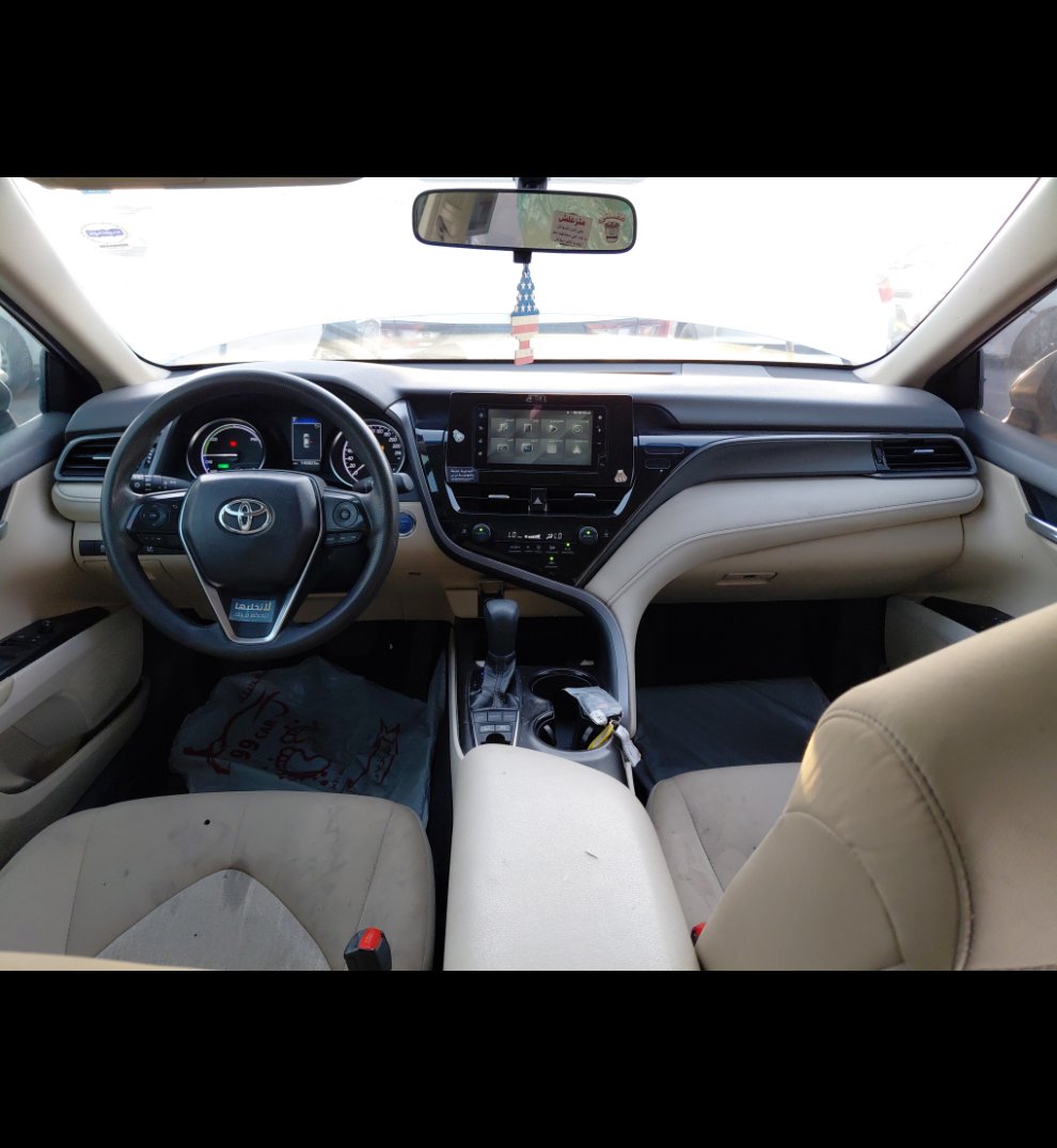 Toyota Camry LE HEV 2024 image