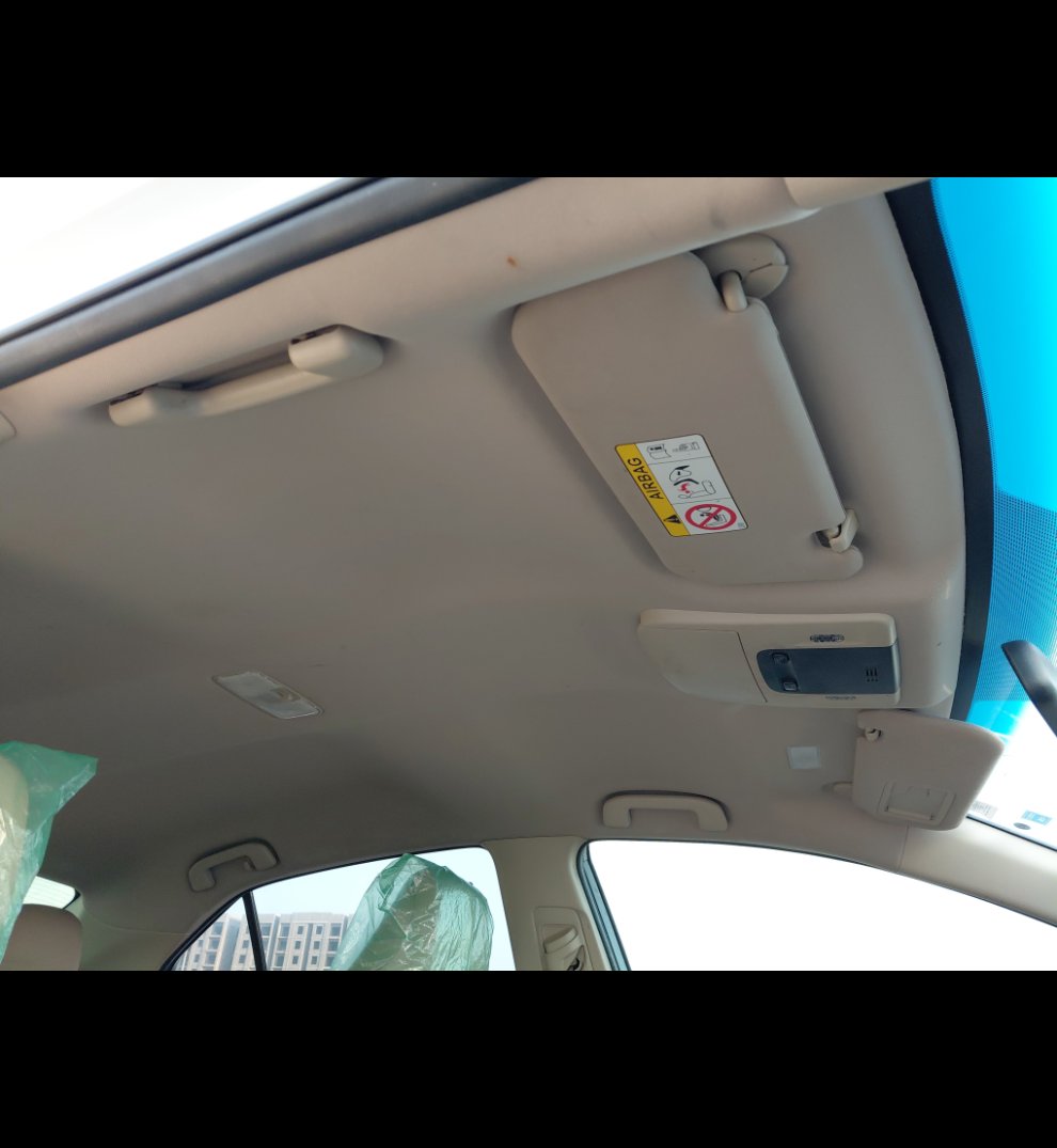 Toyota Camry LE HEV 2024 image