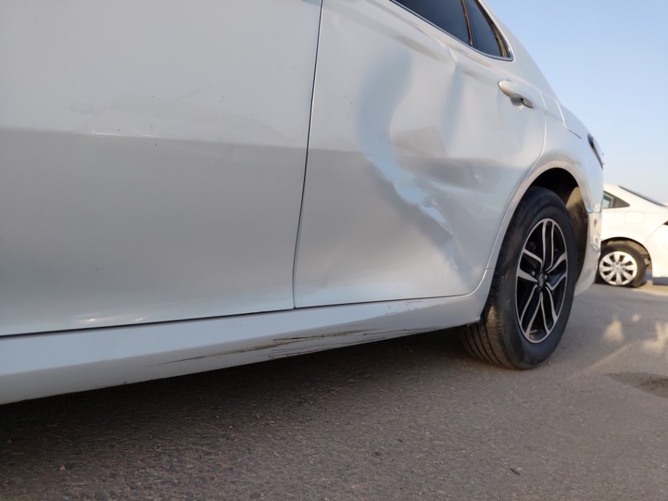 Toyota Camry LE HEV 2024 image