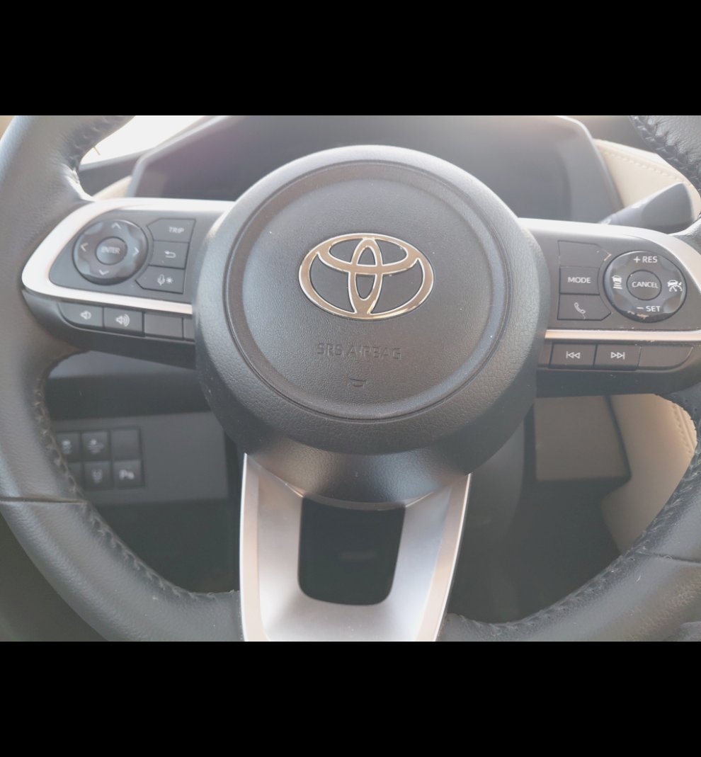 Toyota Yaris YX 2024 image