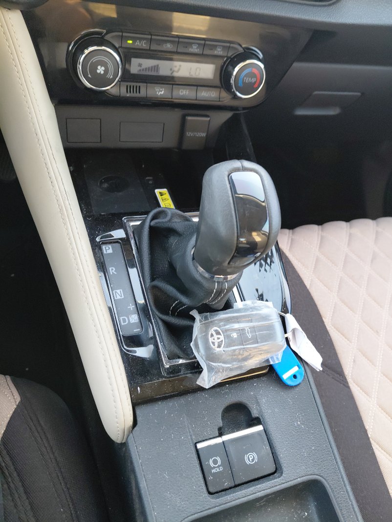 Toyota Yaris YX 2024 image