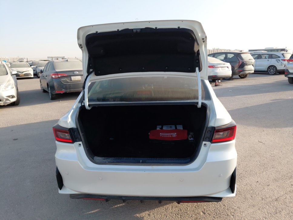 Toyota Yaris Y 2024 image