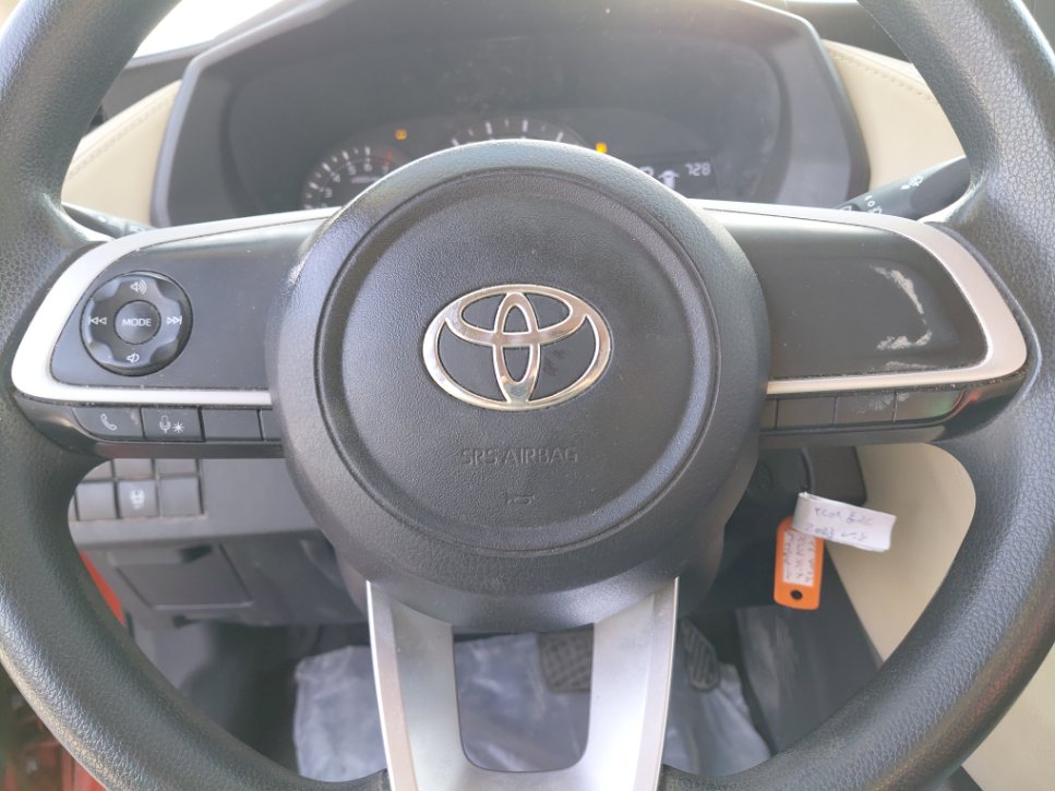Toyota Yaris Y 2023 image