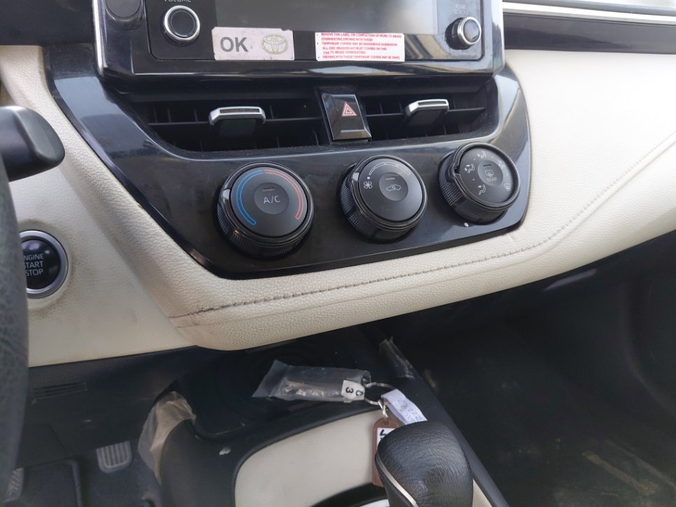 Toyota Corolla GLI M/R  2021 image