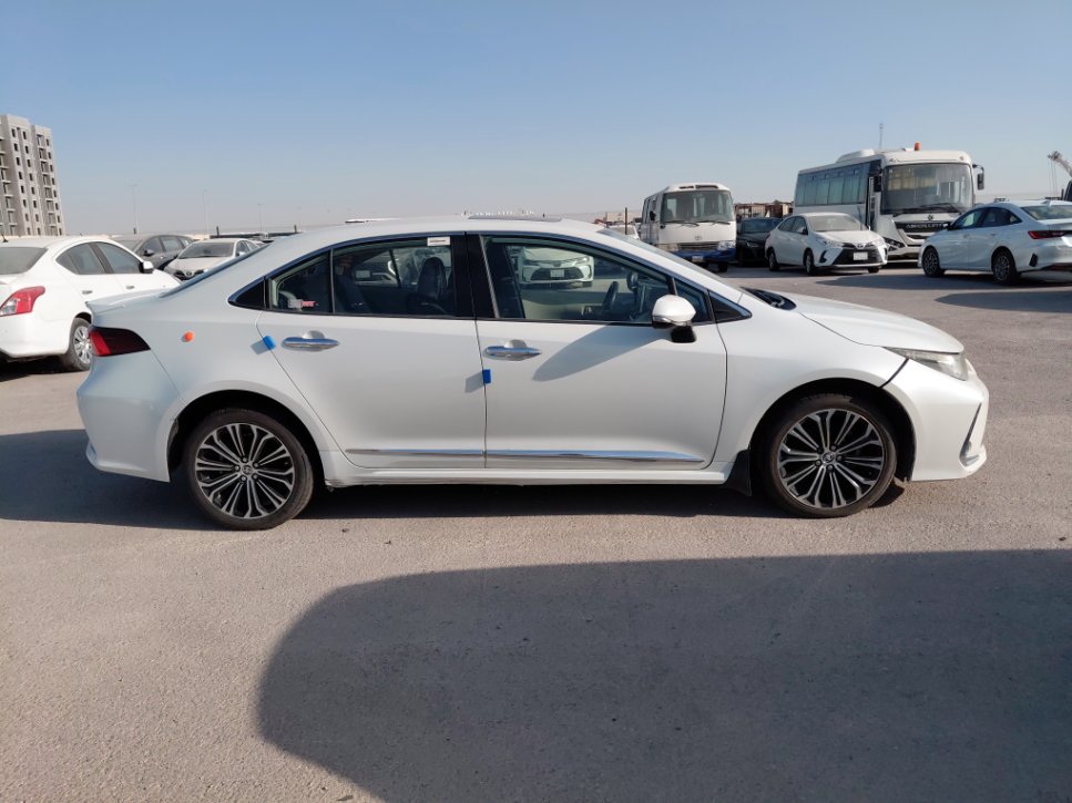 Toyota Corolla GLI M/R  2021 image