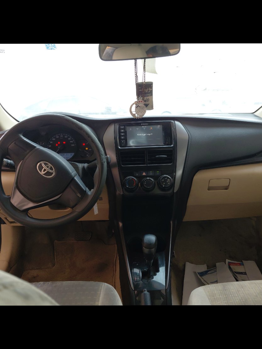 Toyota Yaris Y 2021 image