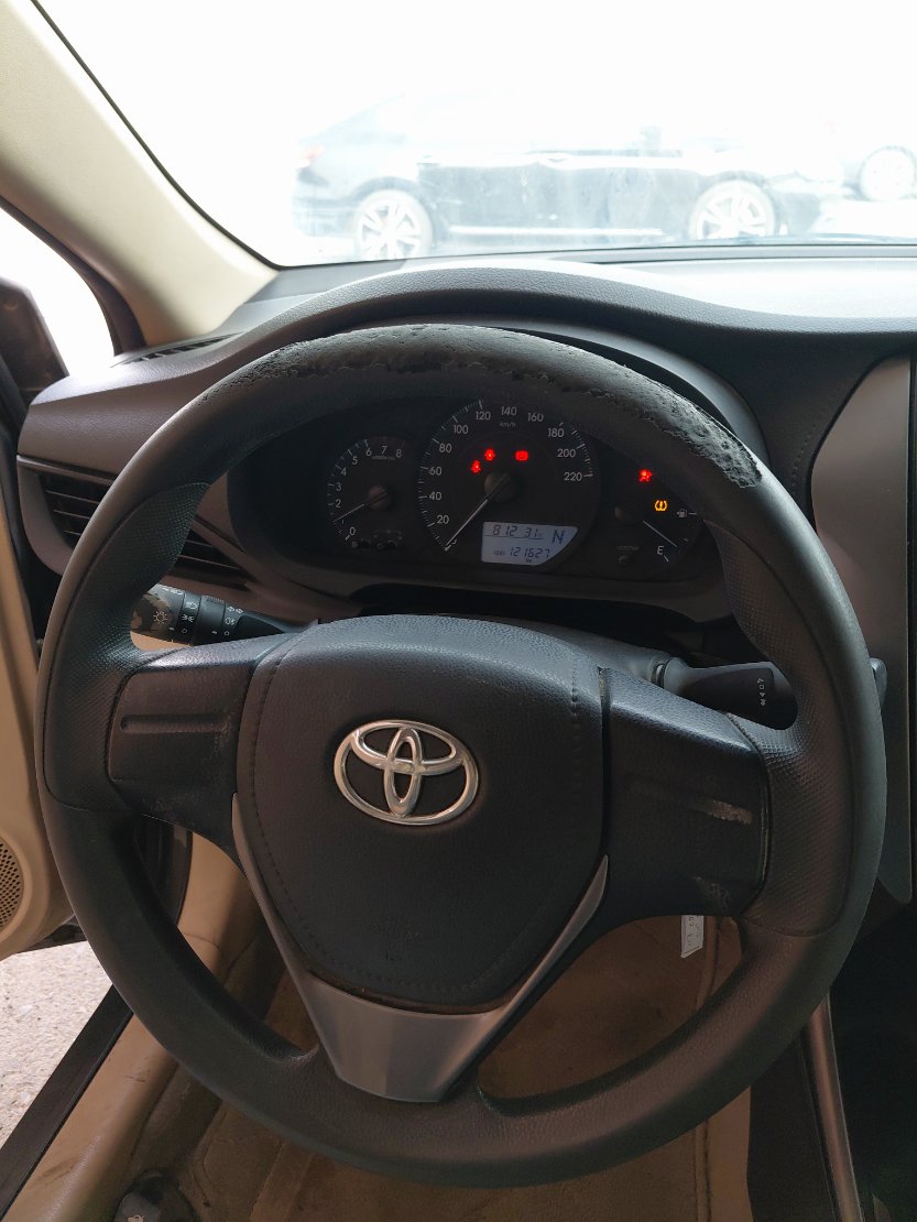 Toyota Yaris Y 2021 image