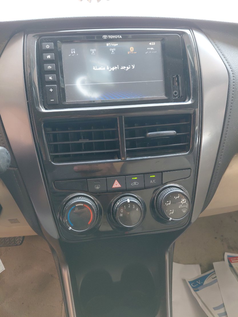 Toyota Yaris Y 2021 image