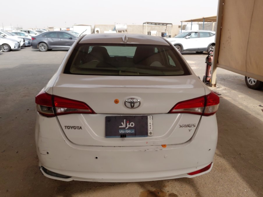 Toyota Yaris Y FLT 2021 image