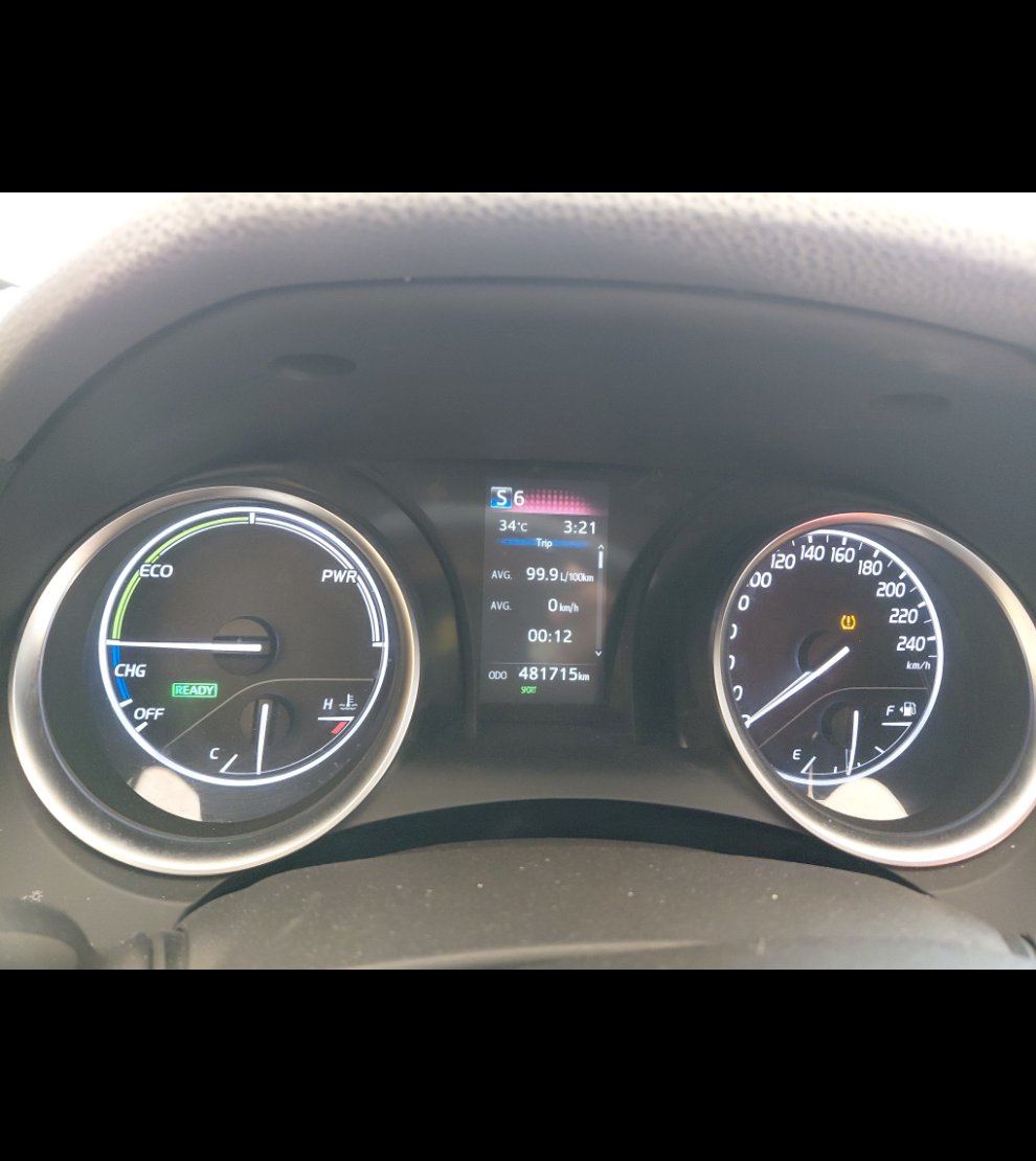 Toyota Camry GLE HEV 2024 image