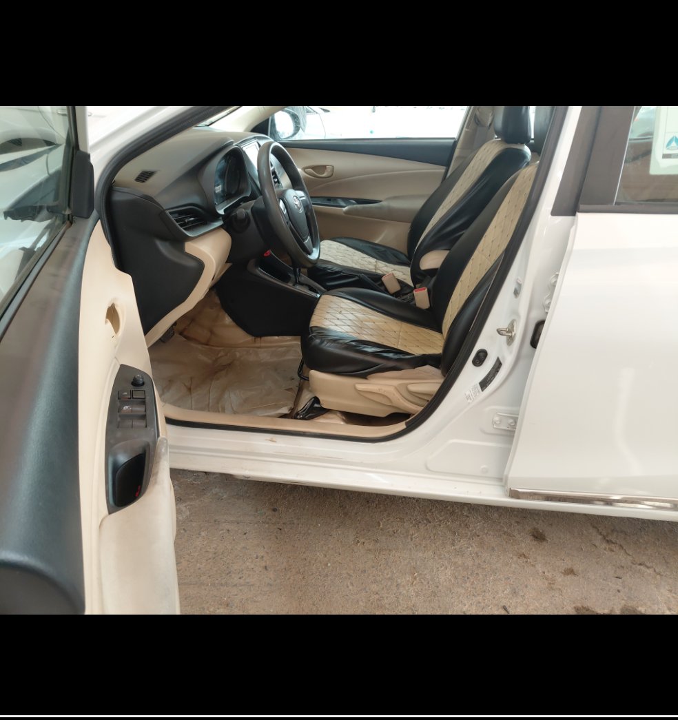 Toyota Yaris Y PLUS 2021 image