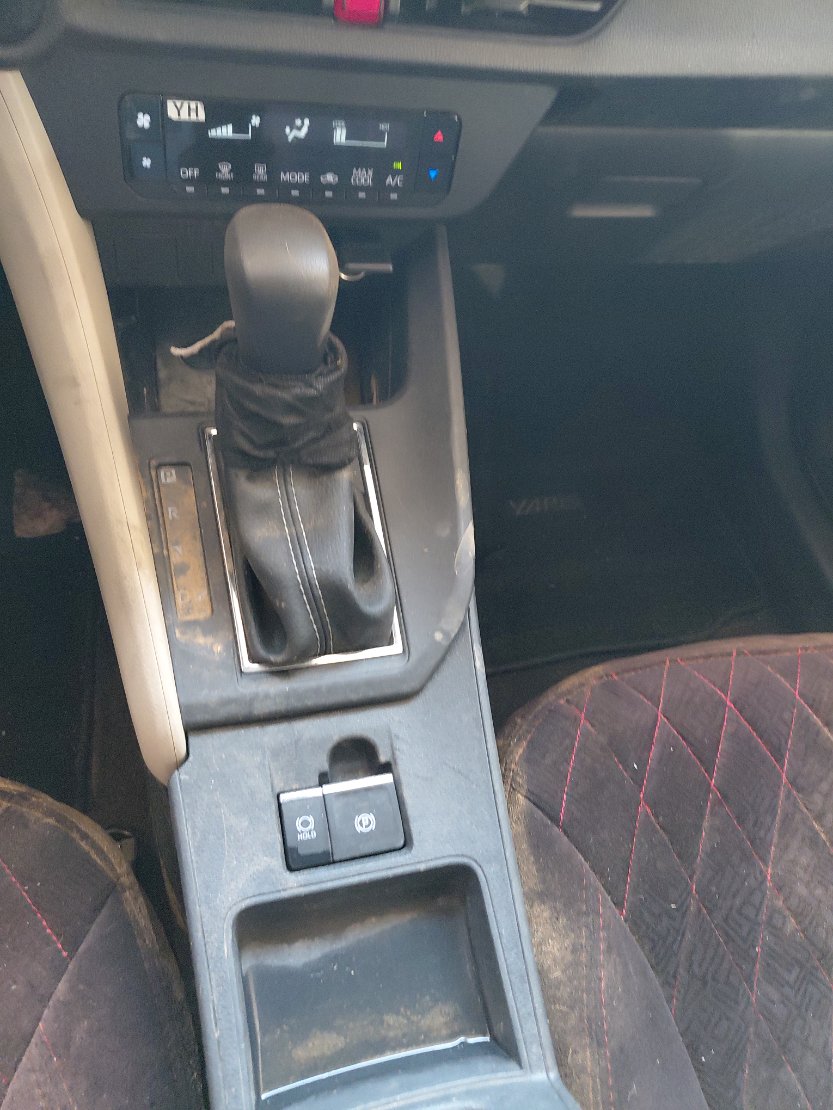 Toyota Yaris Y PLUS 2024 image
