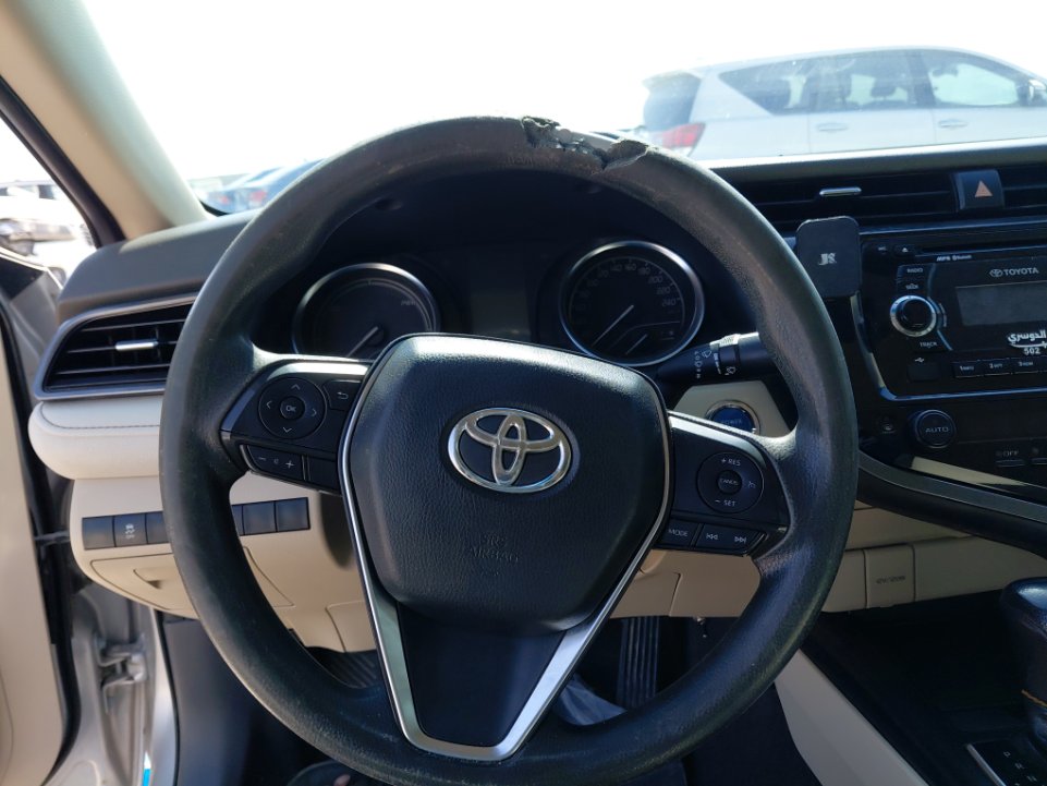 تويوتا كامري LE HEV 2019 image
