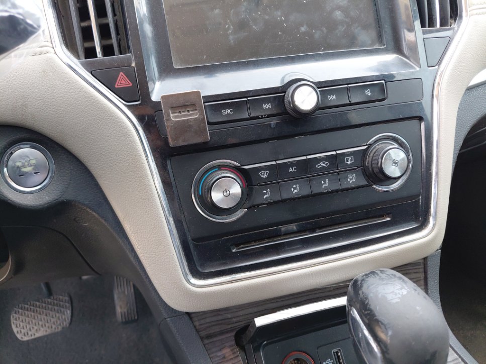 إم جي RX5 عادي رياضية 2020 image