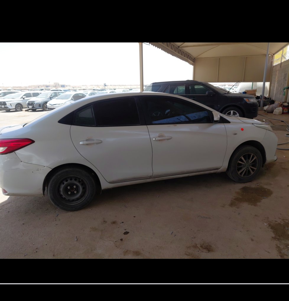 Toyota Yaris Y PLUS 2021 image
