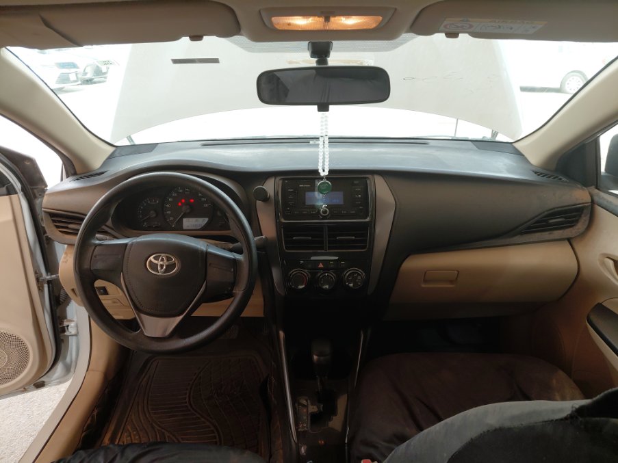 Toyota Yaris Y FLT 2021 image