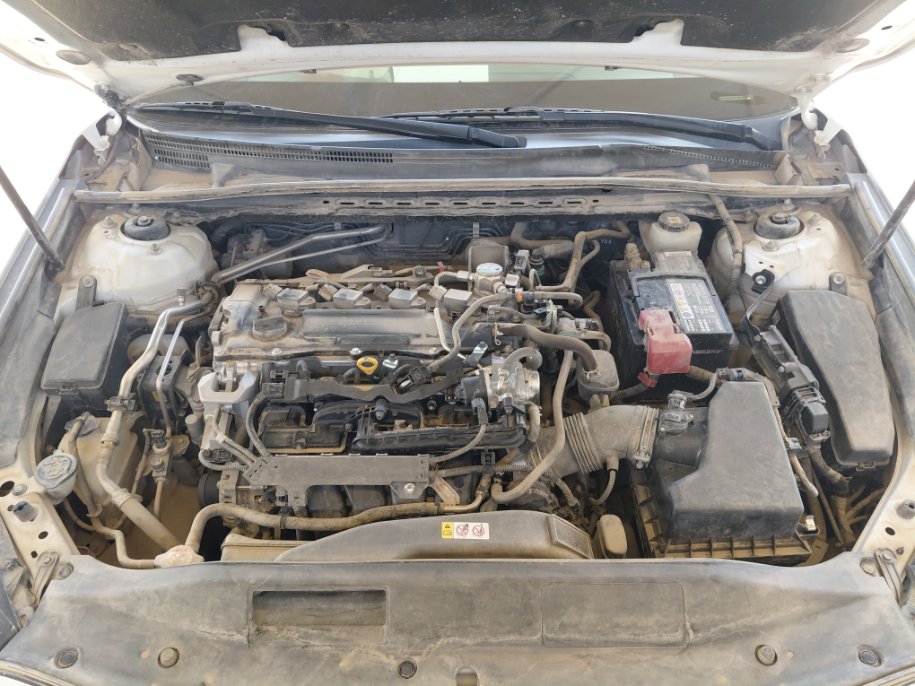 Toyota Camry GLE 2021 image