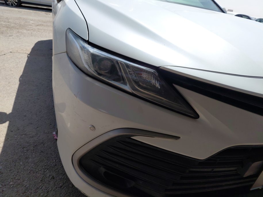 Toyota Camry GLE 2021 image