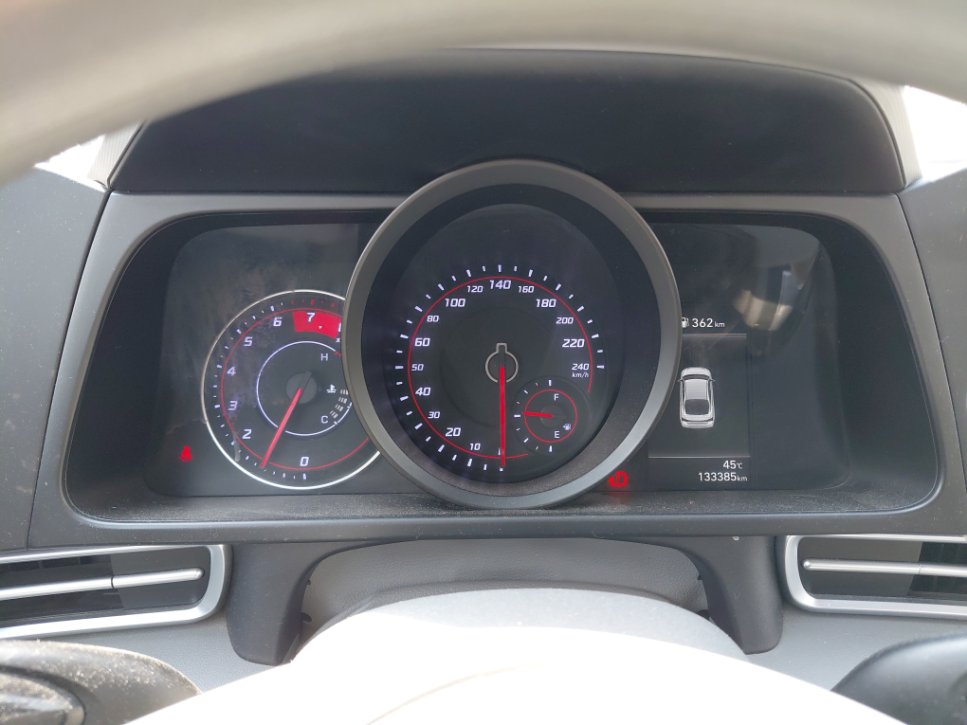 Hyundai Elantra  2023 image