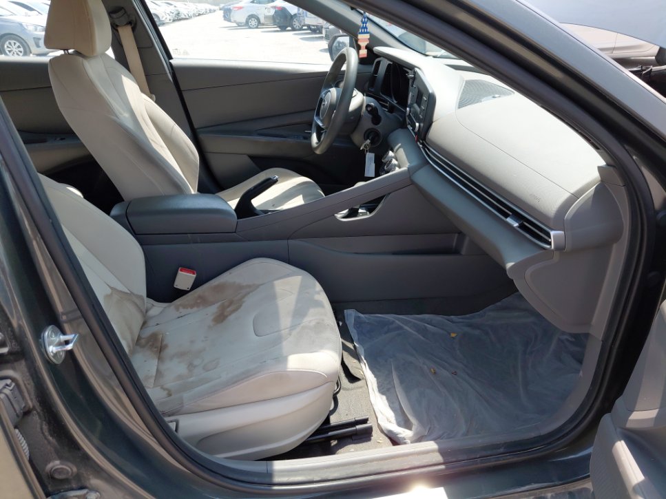 Hyundai Elantra  2023 image
