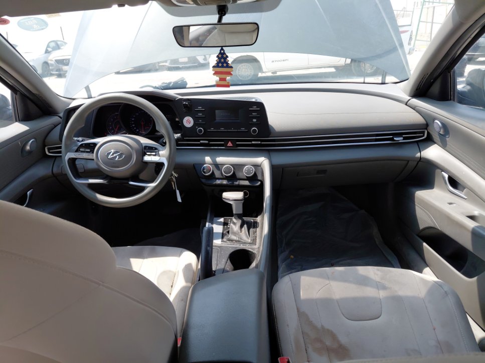 Hyundai Elantra  2023 image