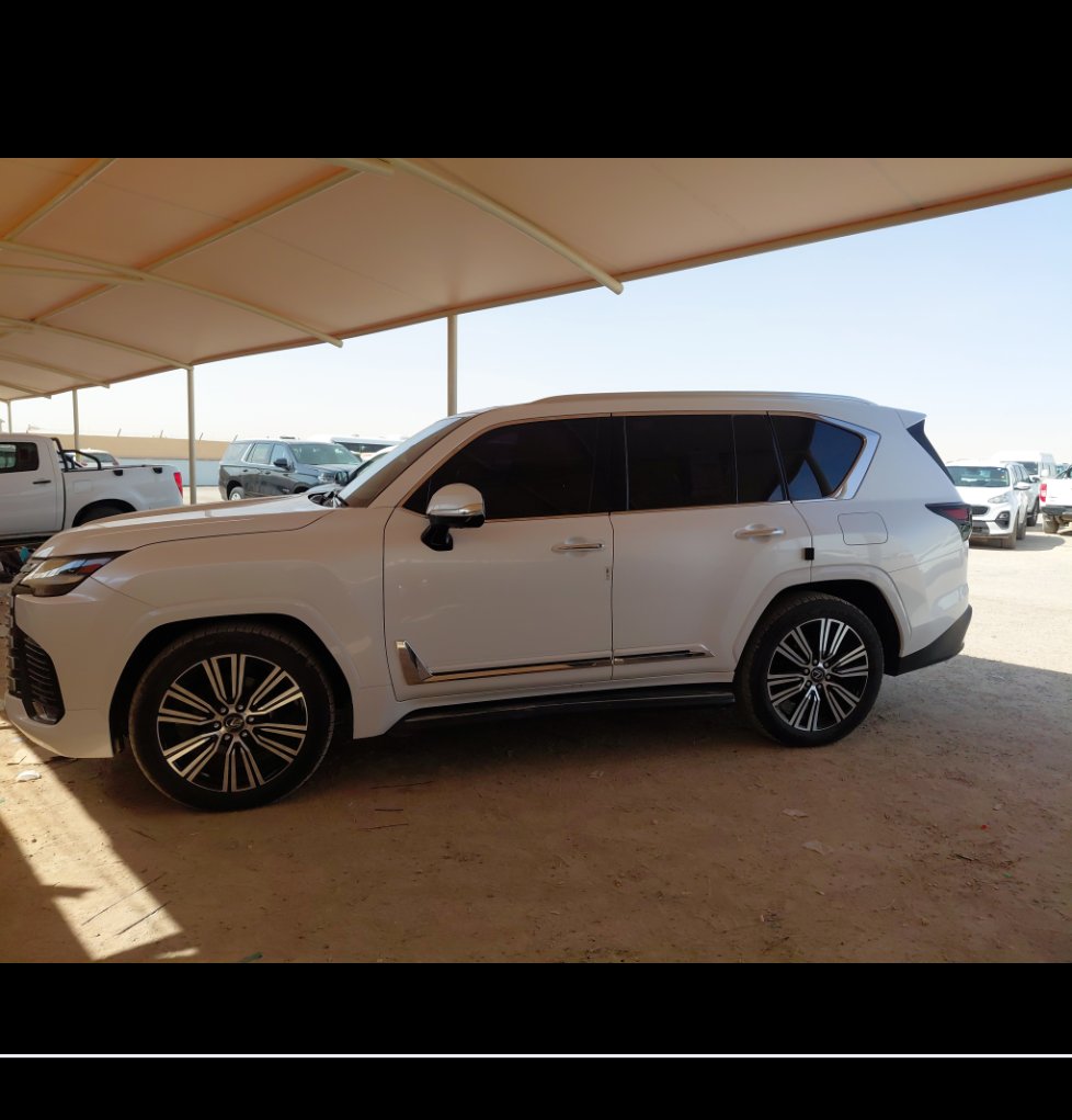 Lexus LX 600 2025 image