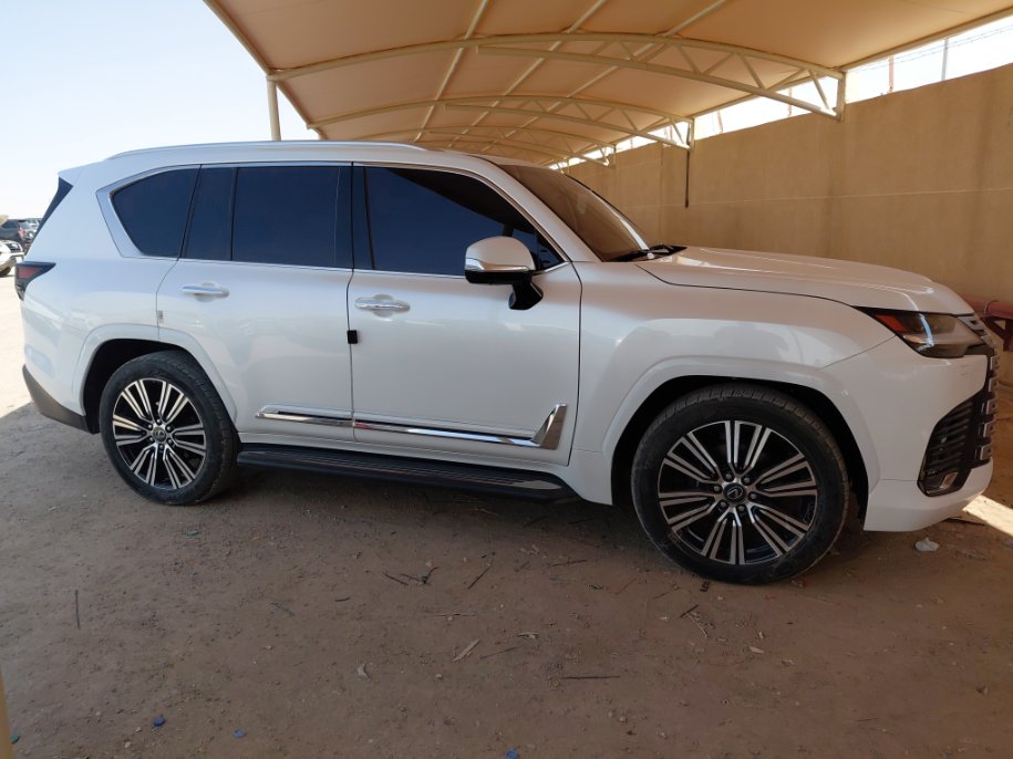 Lexus LX 600 2025 image