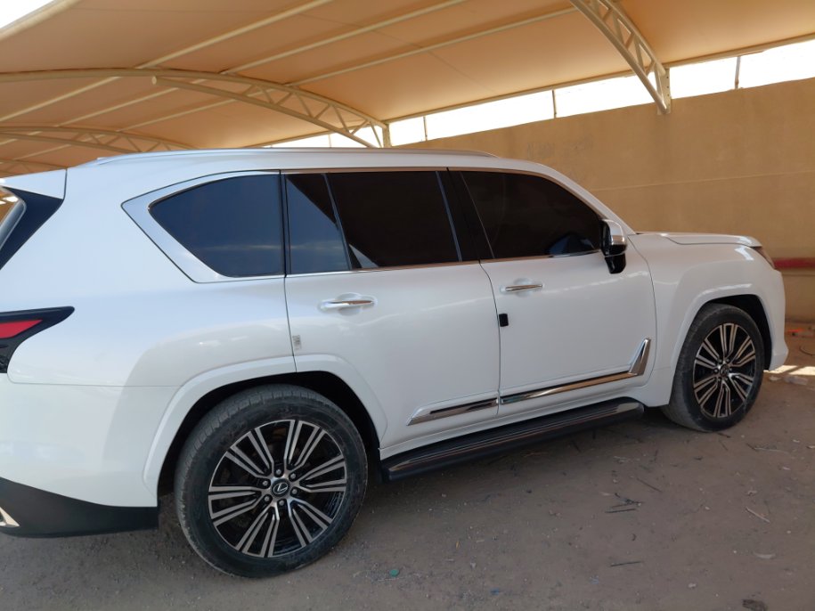 Lexus LX 600 2025 image