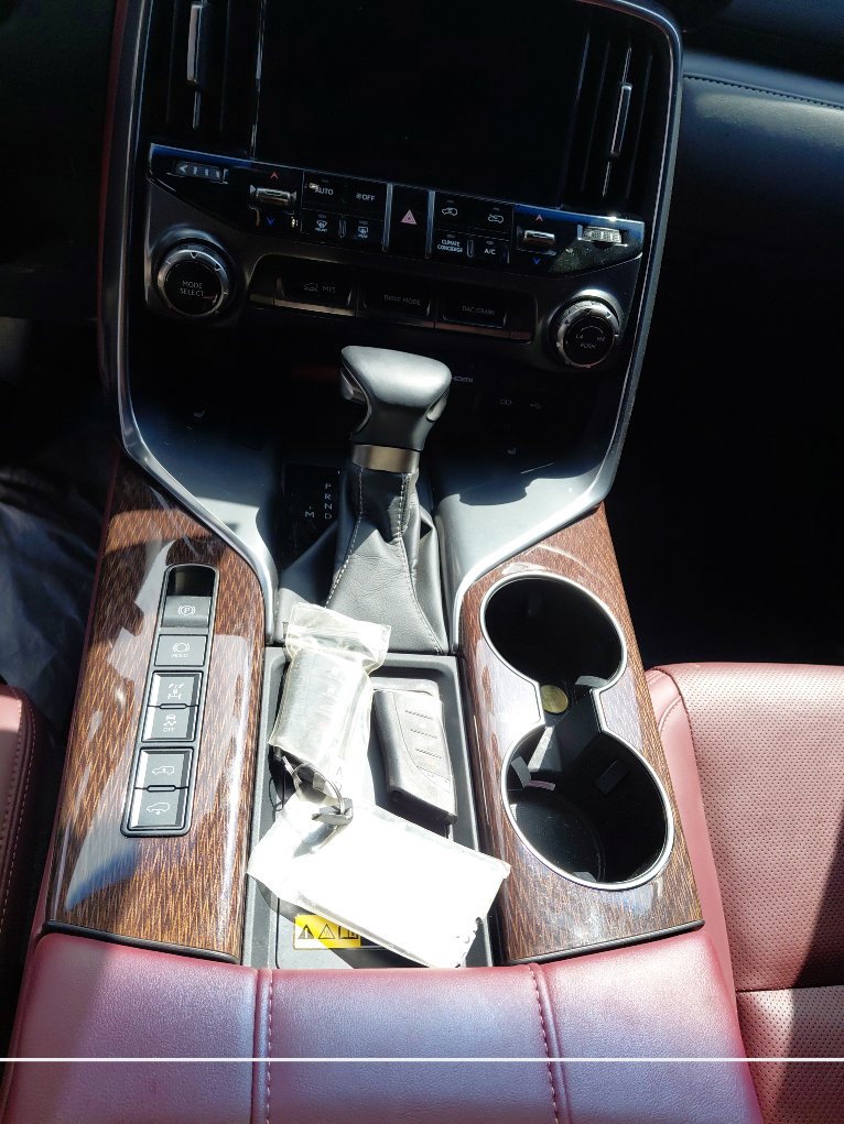 Lexus LX 600 2025 image