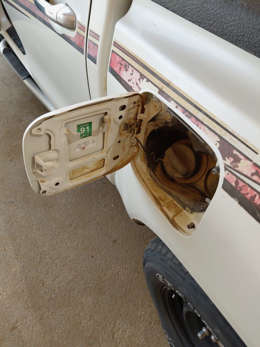 تويوتا هايلكس 4X4 - سوبر جي ال اكس  2016 image