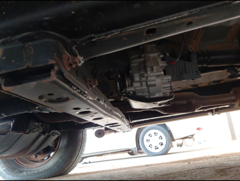 تويوتا هايلكس 4X4 - سوبر جي ال اكس  2016 image
