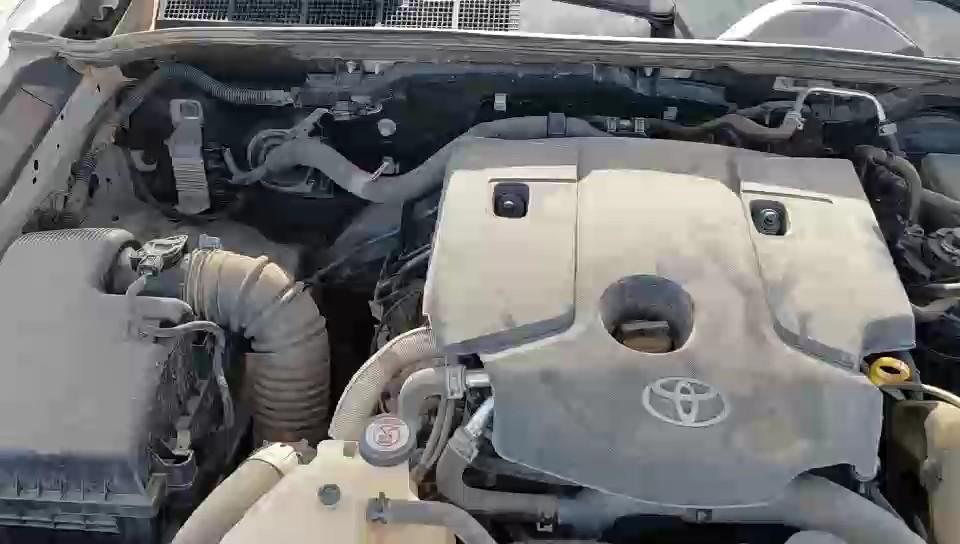 تويوتا هايلكس 4X4-GL2 2024 video