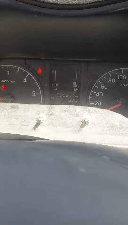 نيسان NV350 Urvan  2020 video